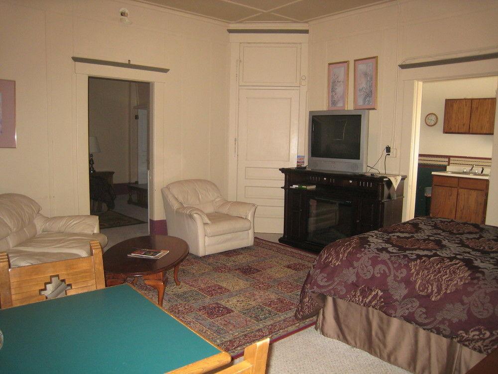 Deadwood Dick'S Hotel Extérieur photo
